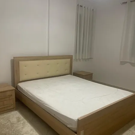 Mezes Fushe Kashar Apartament